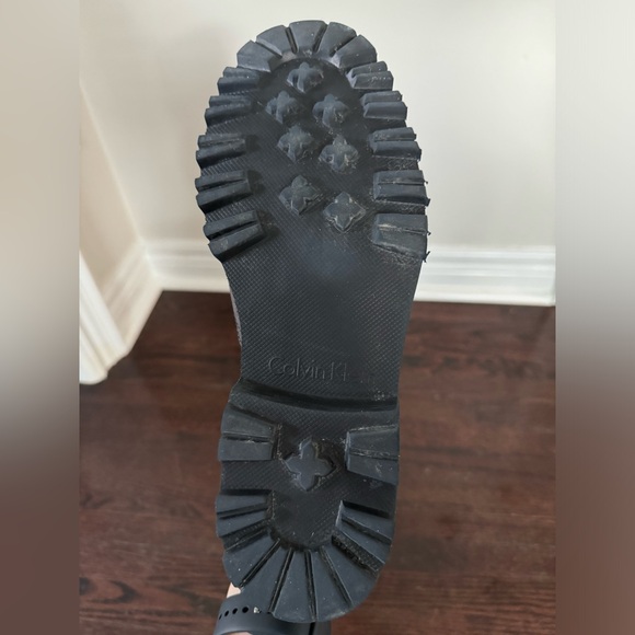 Calvin Klein winter boot - Picture 3 of 3